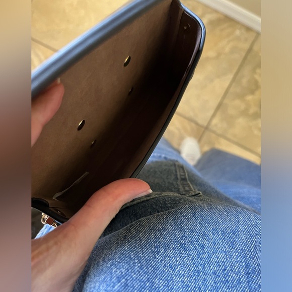 Carly Jean Los Angeles New York convertible Purse - Picture 7 of 9